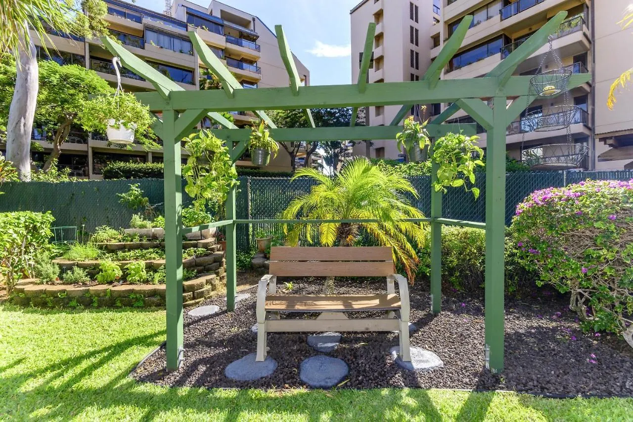 Valley Isle 1108B Condo Kahana USA